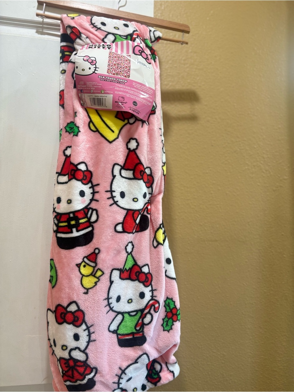 Hello Kitty Pink Blanket - Holiday Print